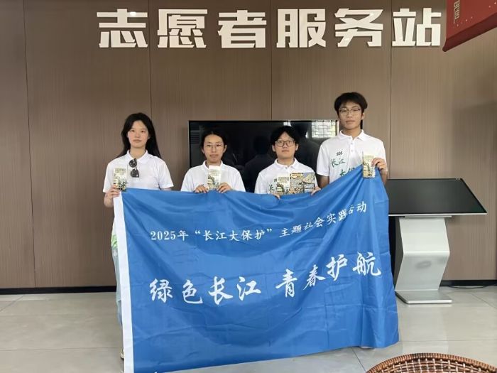 �Ї����|(zh��)��W(xu��)����h�����L���؞�(z��i)С��̽���`�F������ഺ֮���o���Gɫ�L��